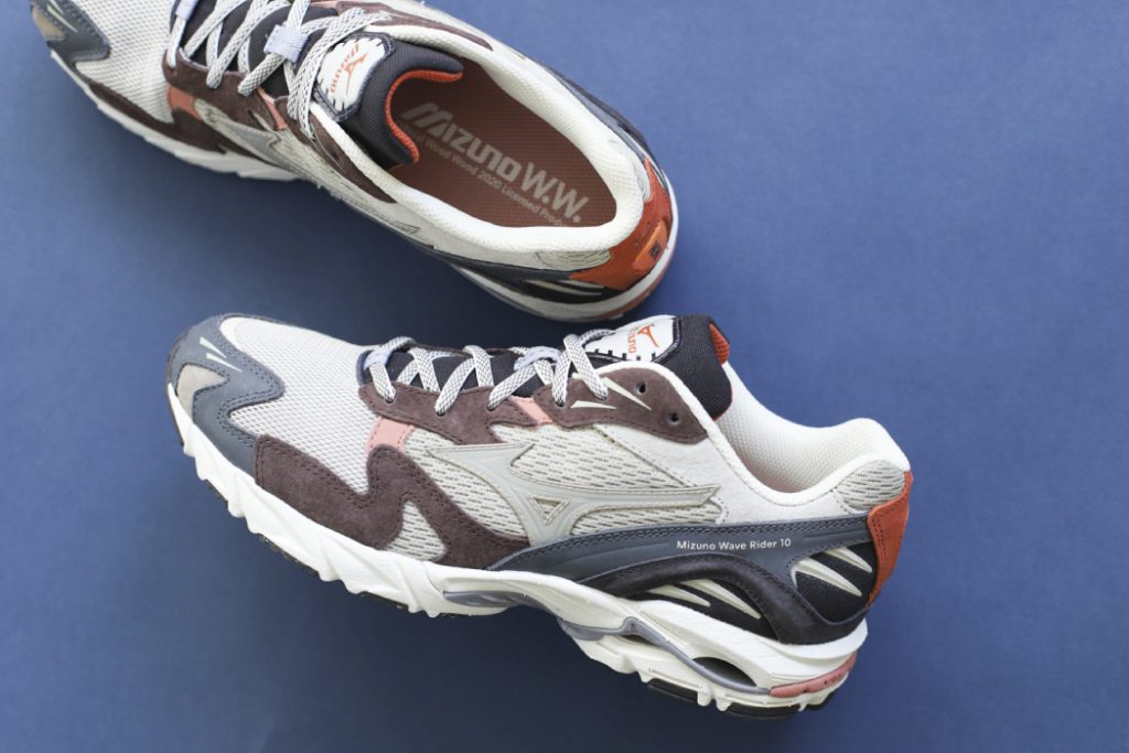 via SHOES MASTER Vol.33 MIZUNO SPORTS STYLE WAVE RIDER 10 WOODWOOD ...