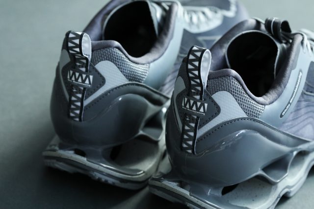 Mizuno × White Mountaineering “WAVE PROPHECY X White