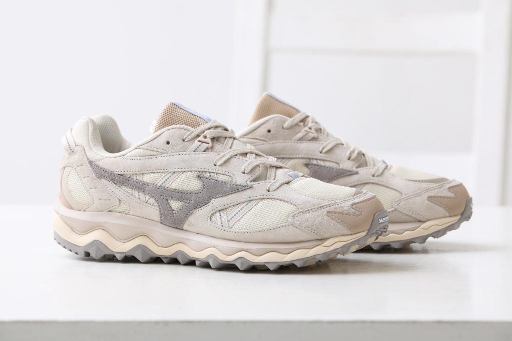 Mizuno Sports Style “WAVE MUJIN TL GTX” at mita sneakers | SHOES